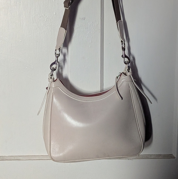 Dooney BourkeElegant Cream Leather Shoulder Bag - Picture 2 of 6